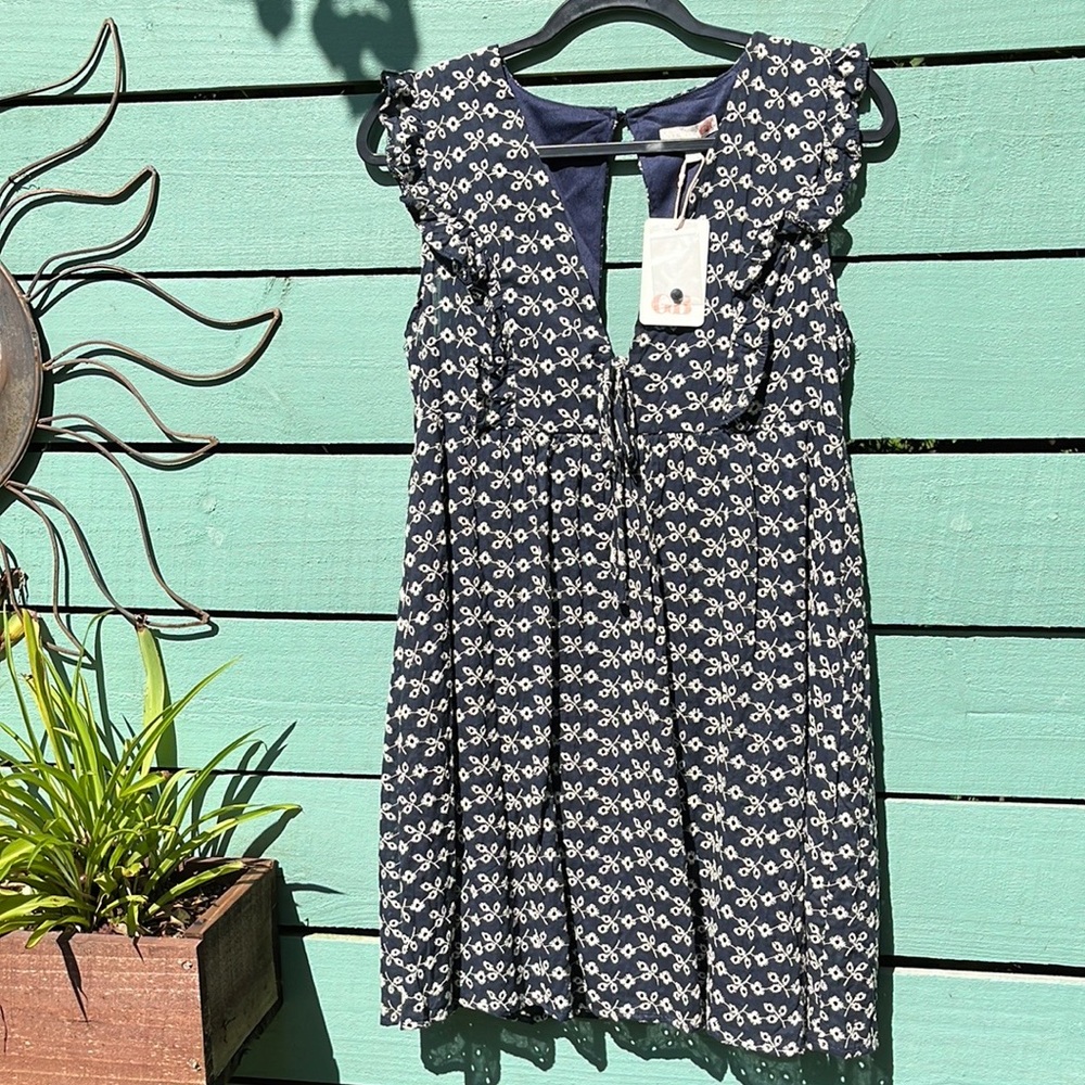 *NWT* Women’s GB Gianni Bini Navy Eyelet Mini Dress (Size L)